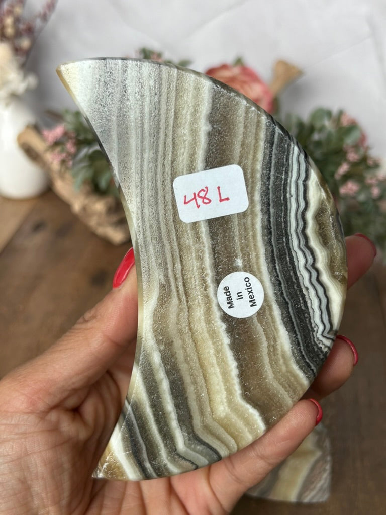 Zebra Calcite Moon Candle Holder 48L