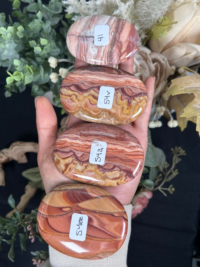 Wave Dolomite Rolling Hills Palm Stone