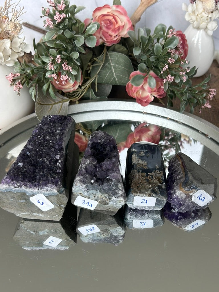 Amethyst Geode Tower