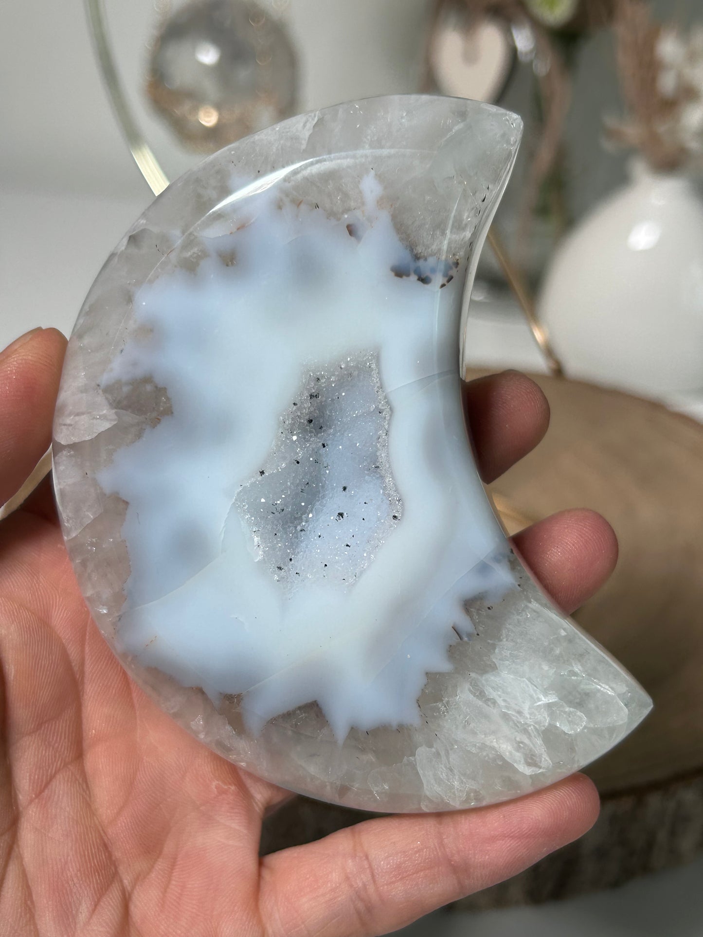 Druzy Agate Moon on Stand 68b