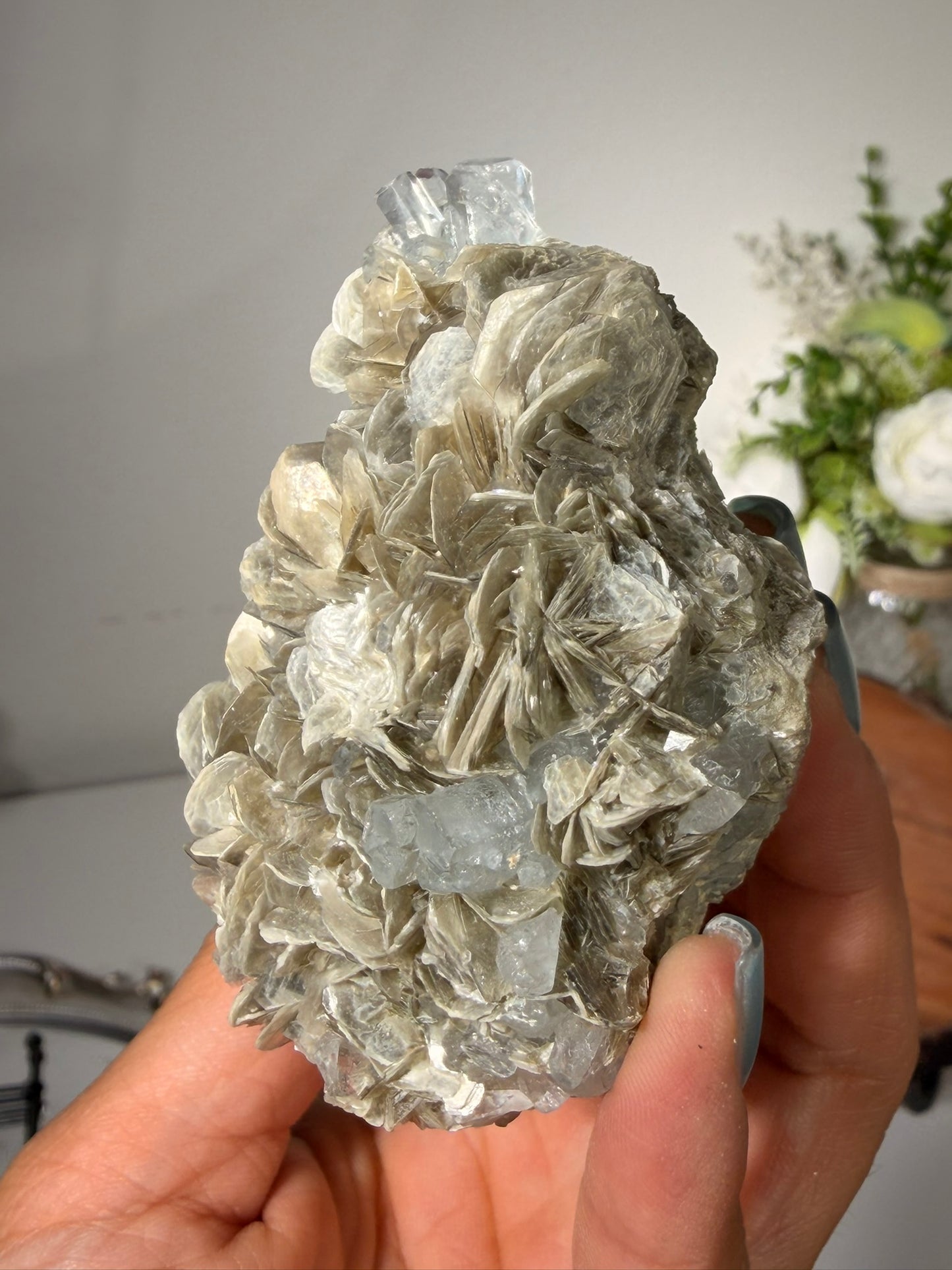 Himalayan Aquamarine on Muscovite 380