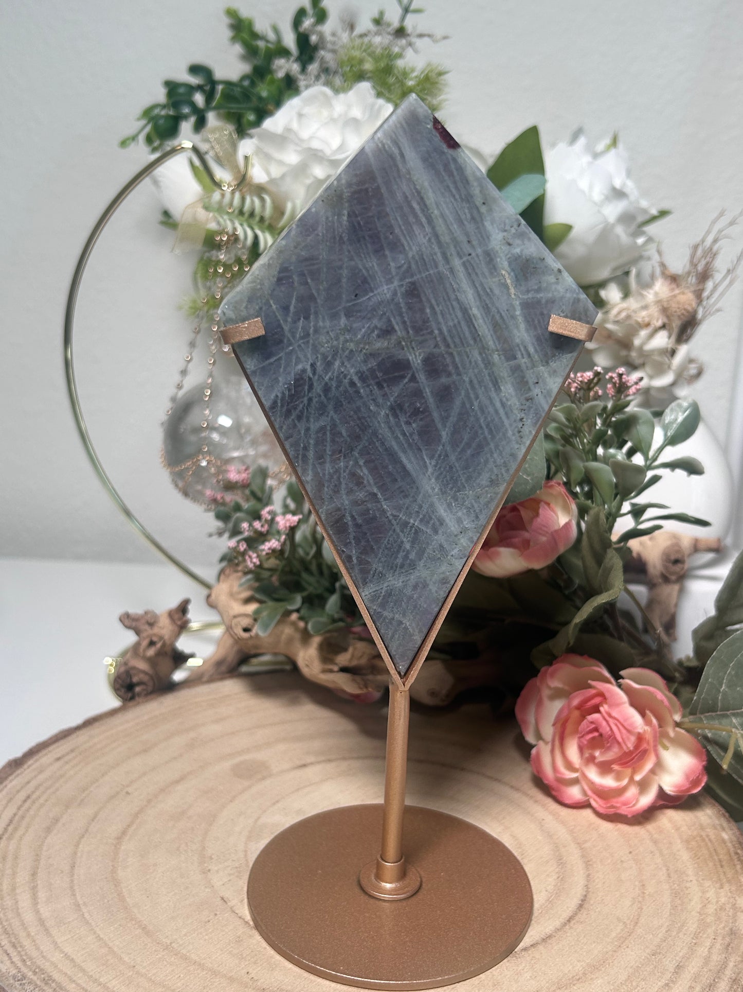 Flashy Labradorite Diamond On Stand 119