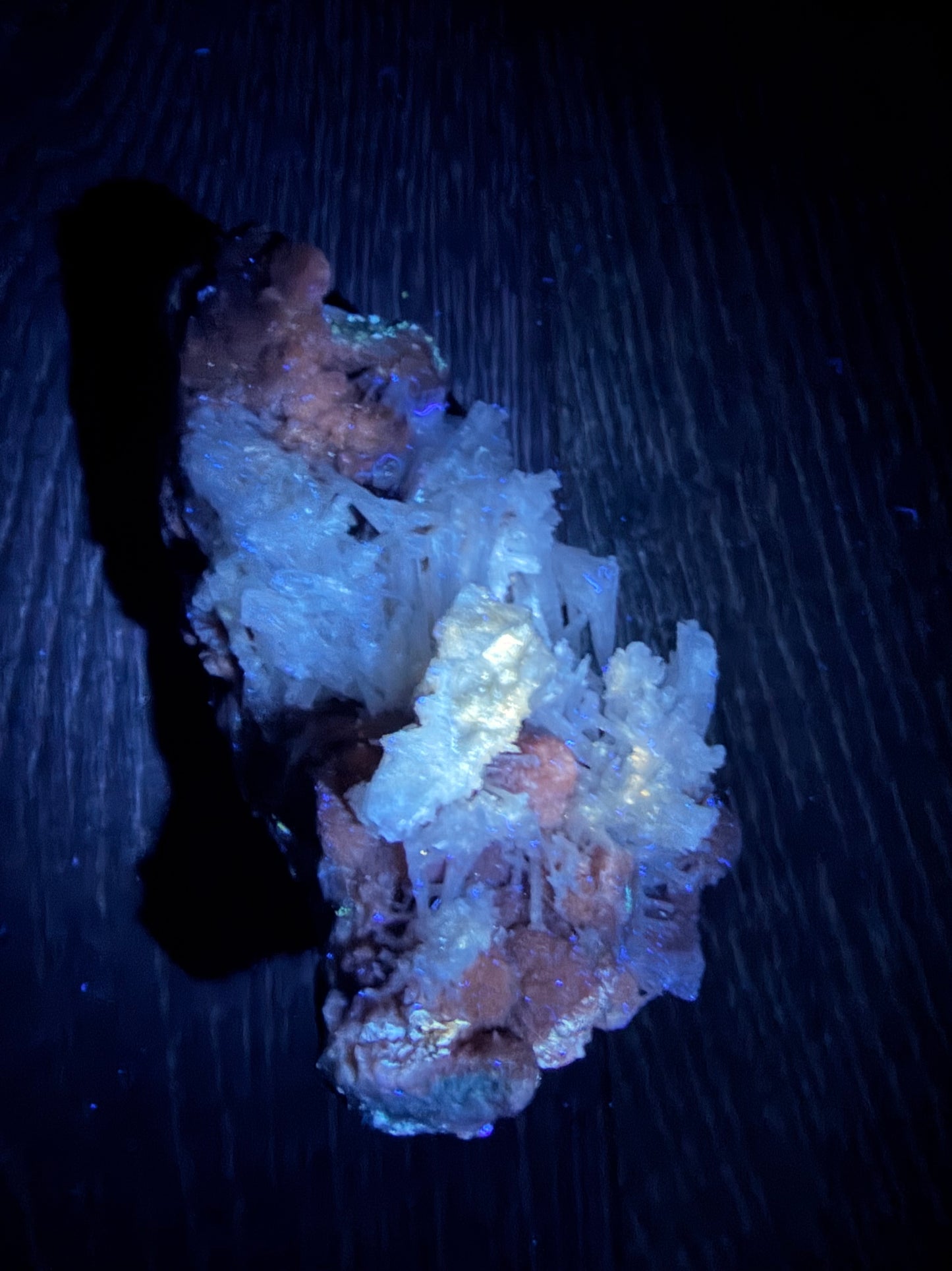 Red Thomsonite with Scolecite and Caclite 160