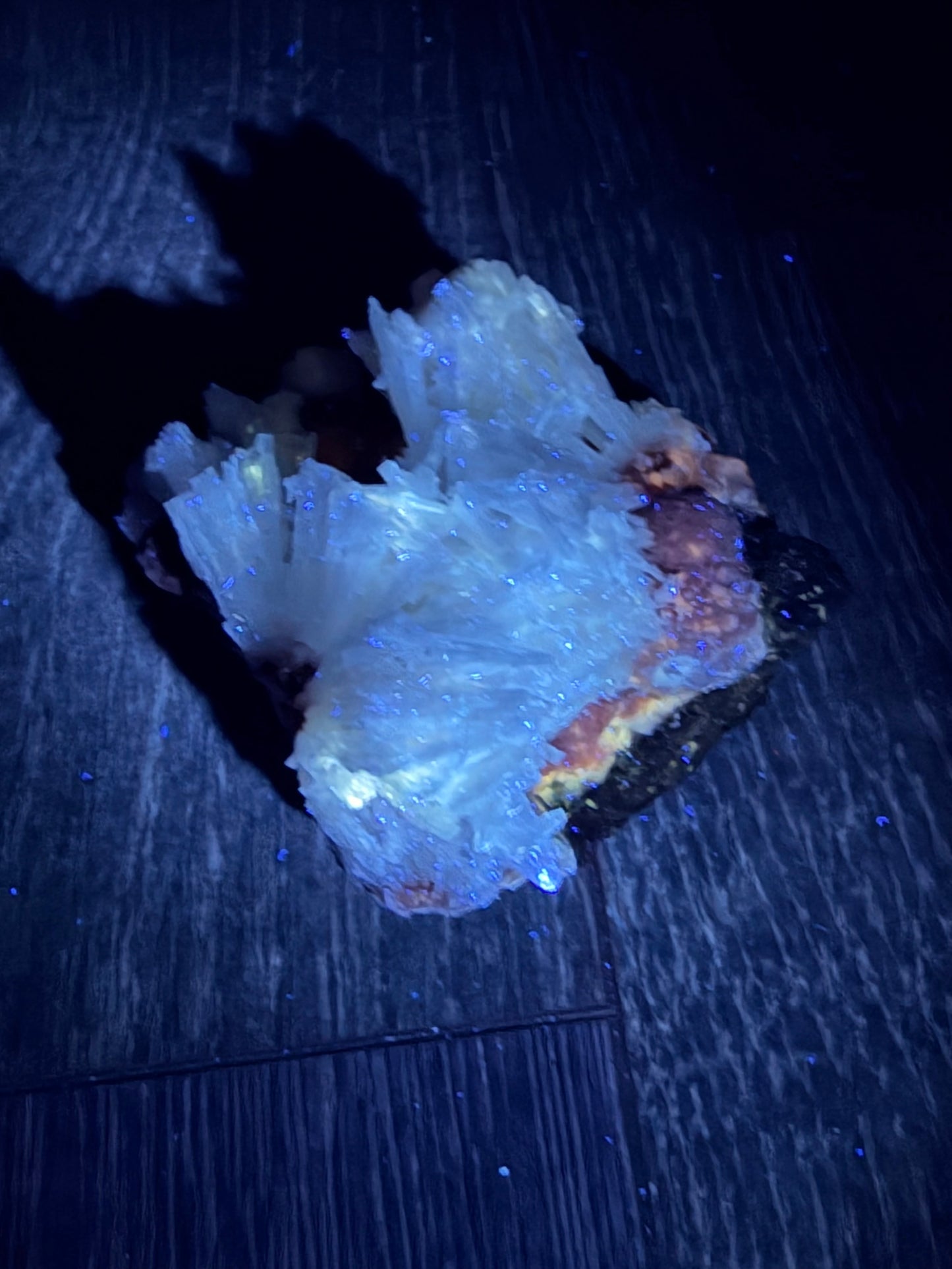 Red Thomsonite with Scolecite and Caclite 115a