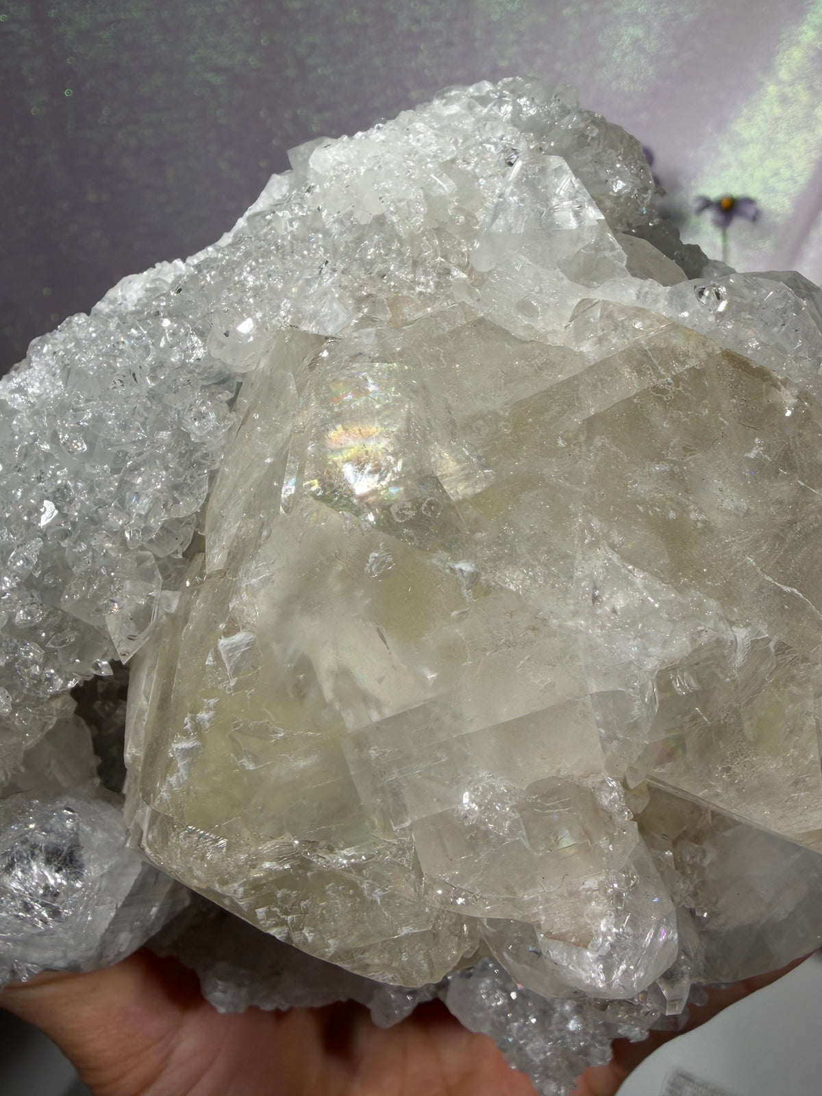 Optical calcite on diamond apophyllite