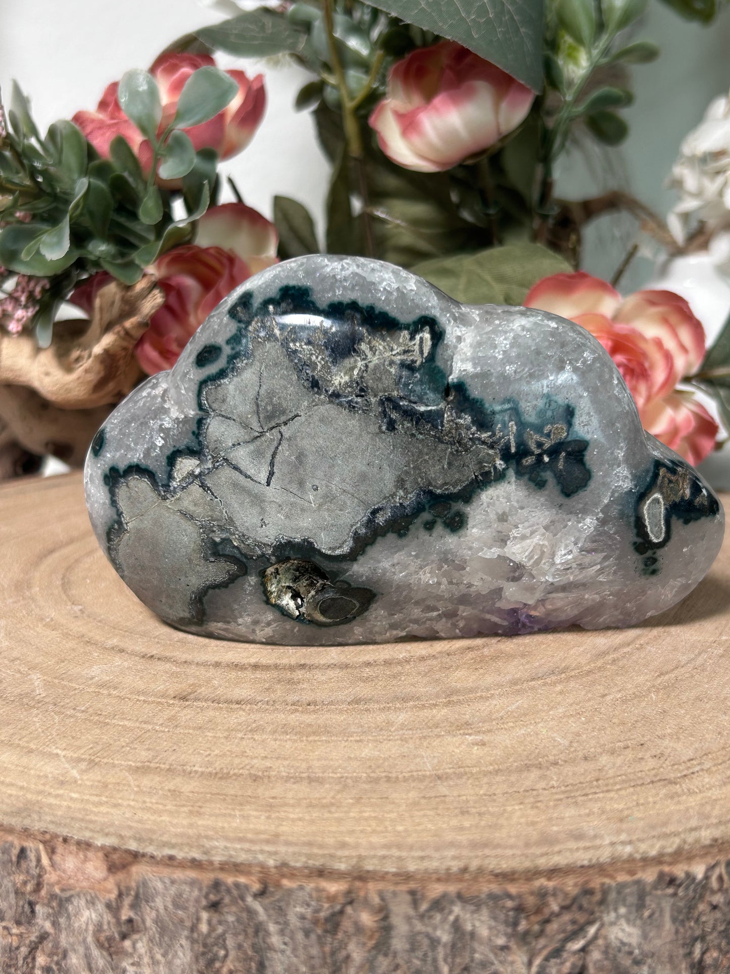 Amethyst Geode Cloud 88z