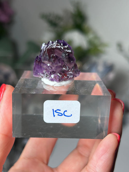 Amethyst Elestial with Red Hematite 15c