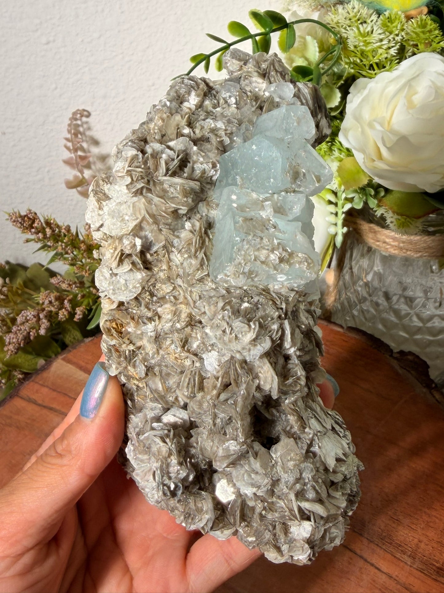 Himalayan Aquamarine on Muscovite 430