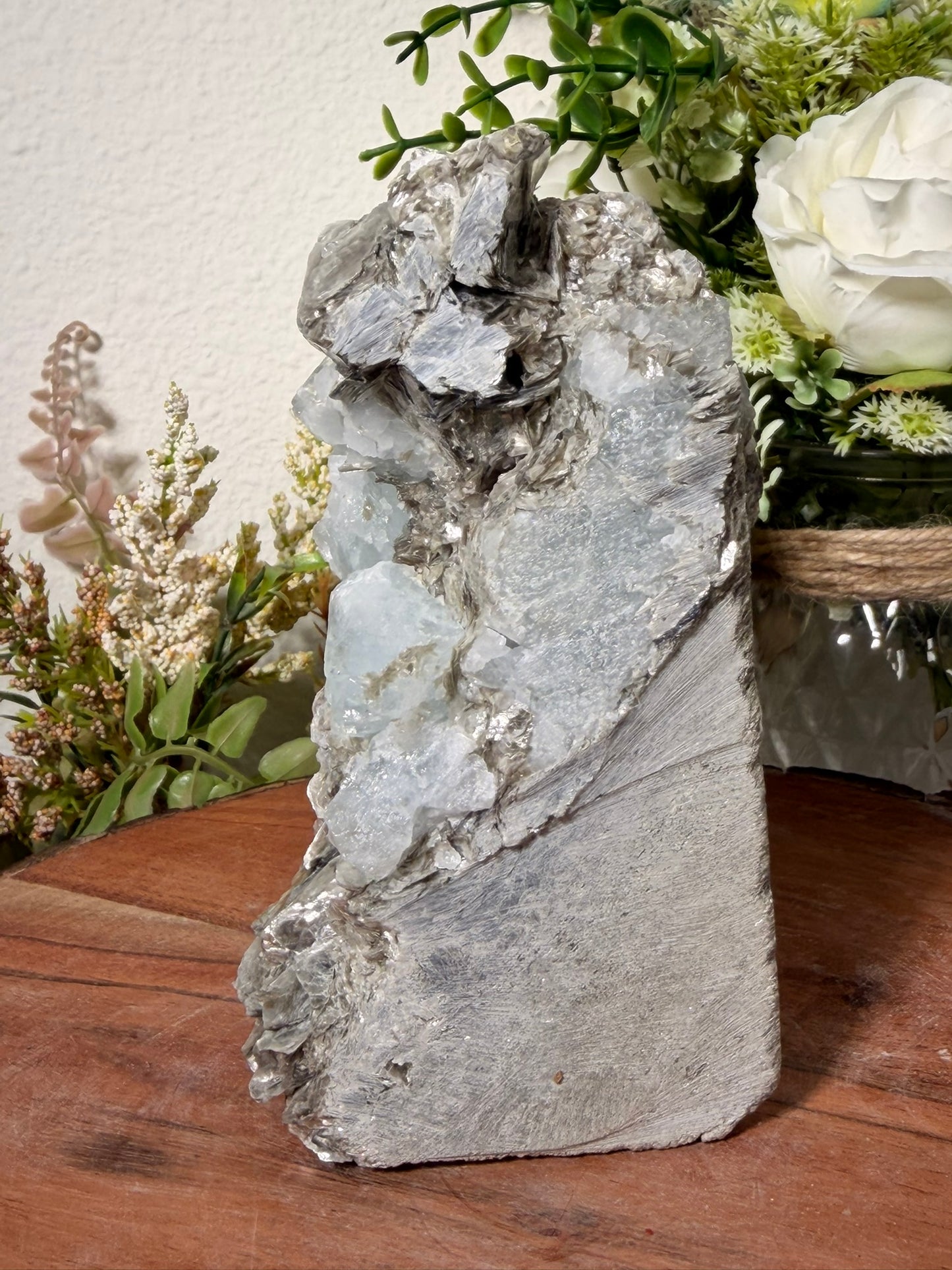 Himalayan Aquamarine on Muscovite 430