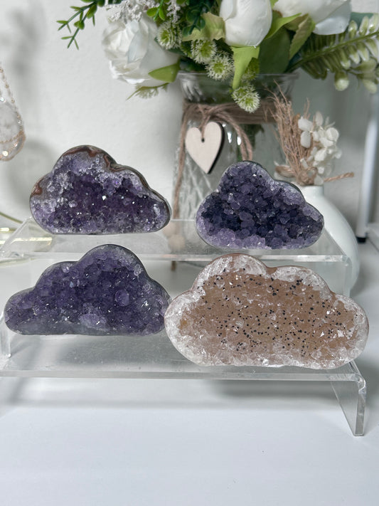 Amethyst Butterfly on Stand 40, 23x, 24i, 24a
