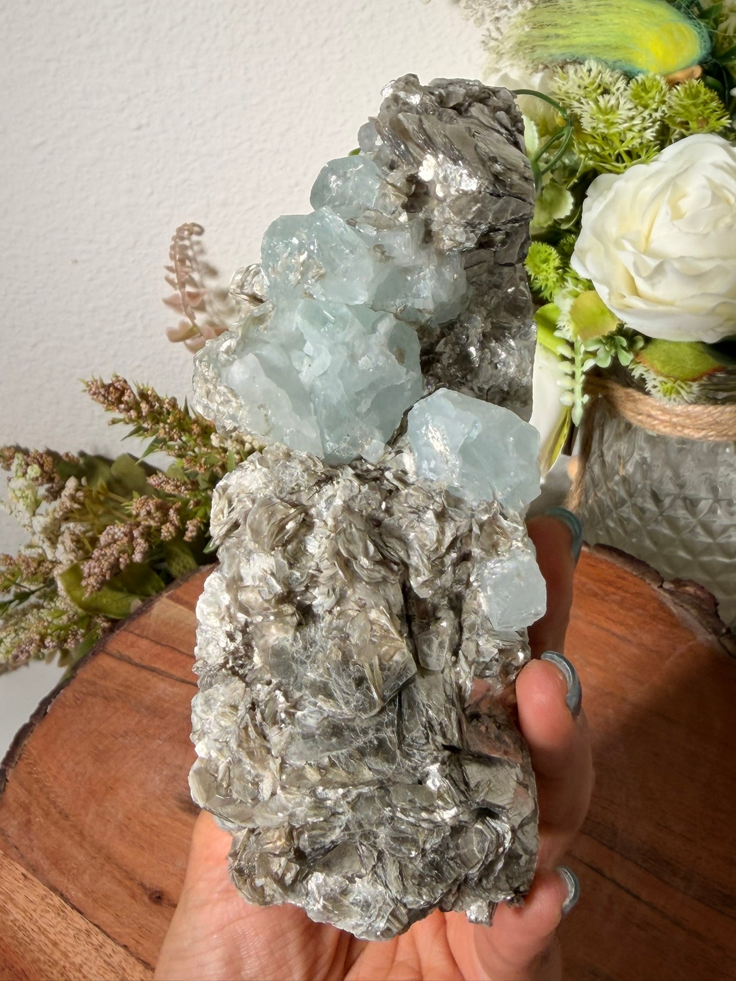 Himalayan Aquamarine on Muscovite 430