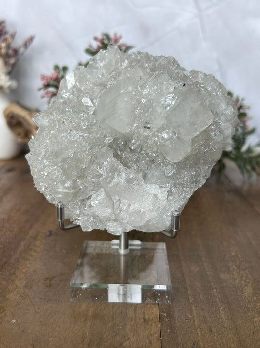 Diamond apophyllite 148