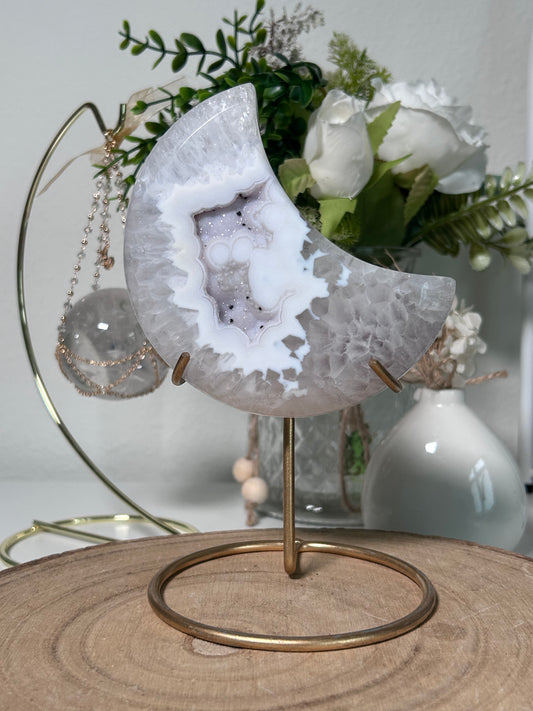 Druzy Agate Moon on Stand 109