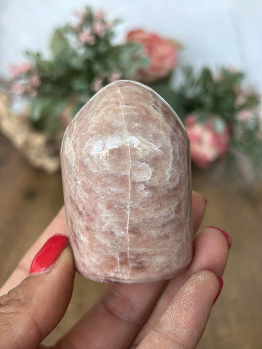 Peach Moonstone Free Form 38