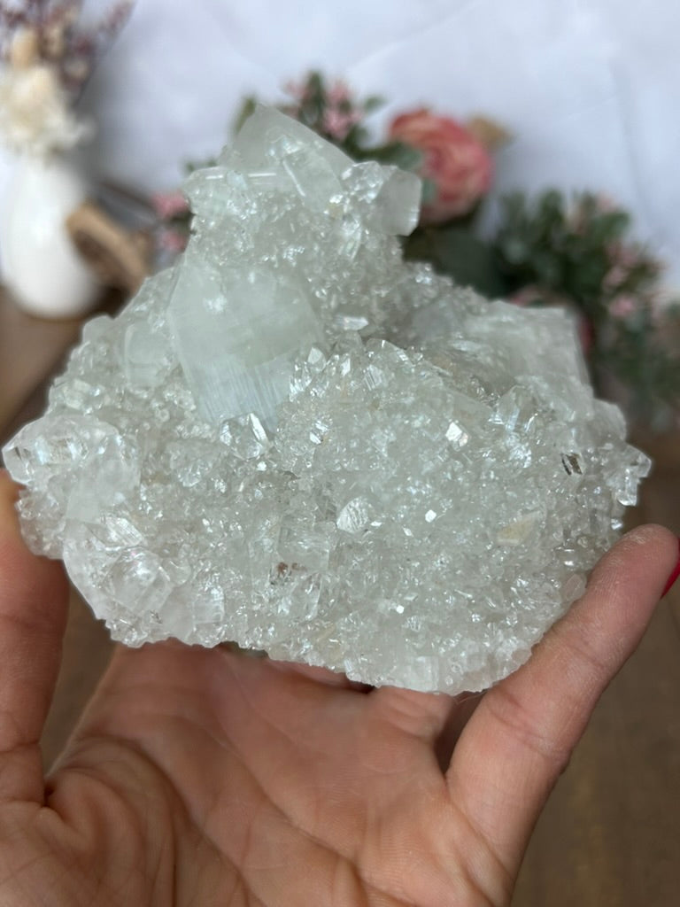 Diamond apophyllite 148