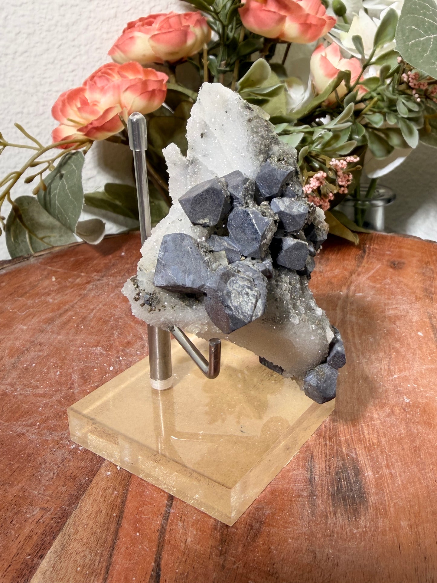 Galena on druzy barite, pyrite