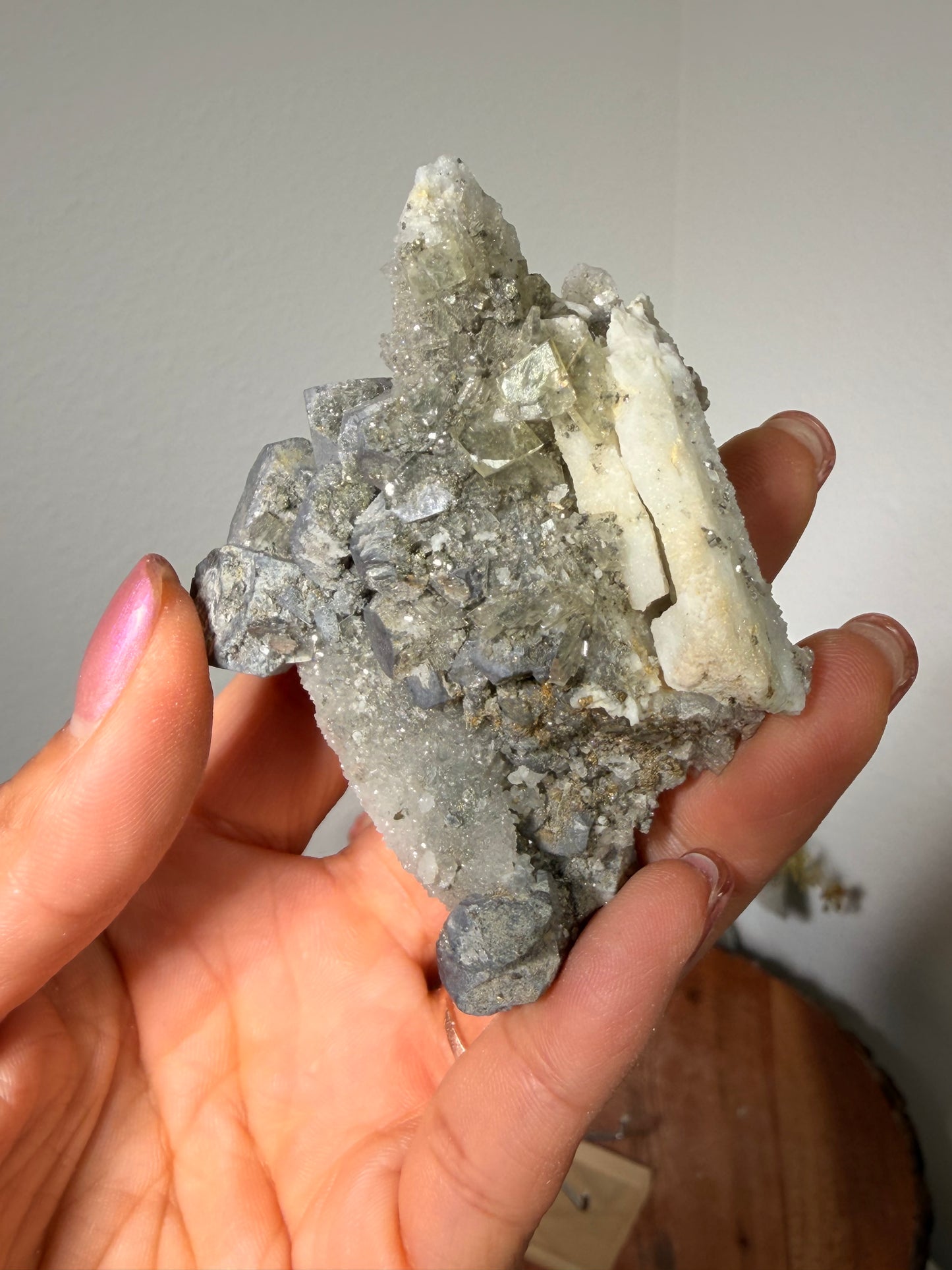 Galena on druzy barite, pyrite