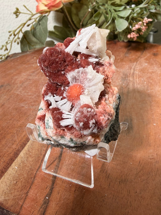 Red Thomsonite with Scolecite and Caclite 80a
