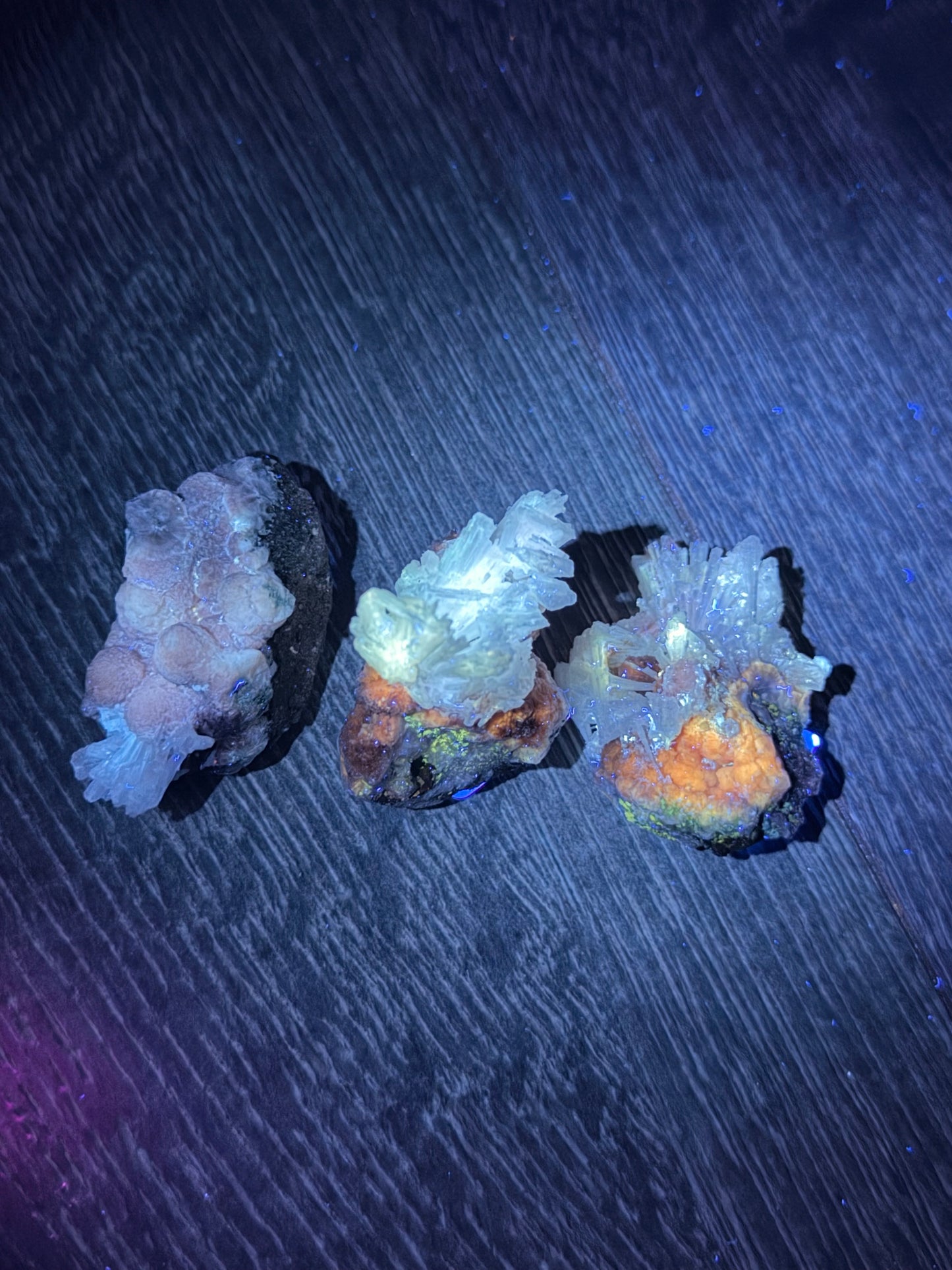 Red Thomsonite with Scolecite and Caclite 40a, 30a, 22a