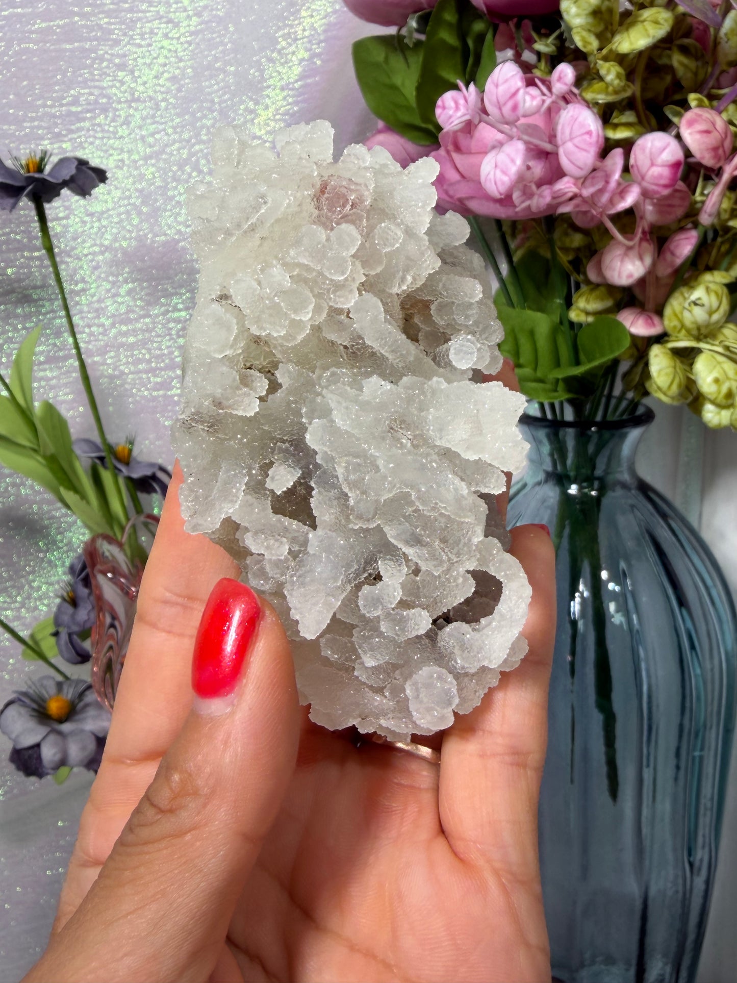 Chalcedony stalactite with hematite inclusions 30
