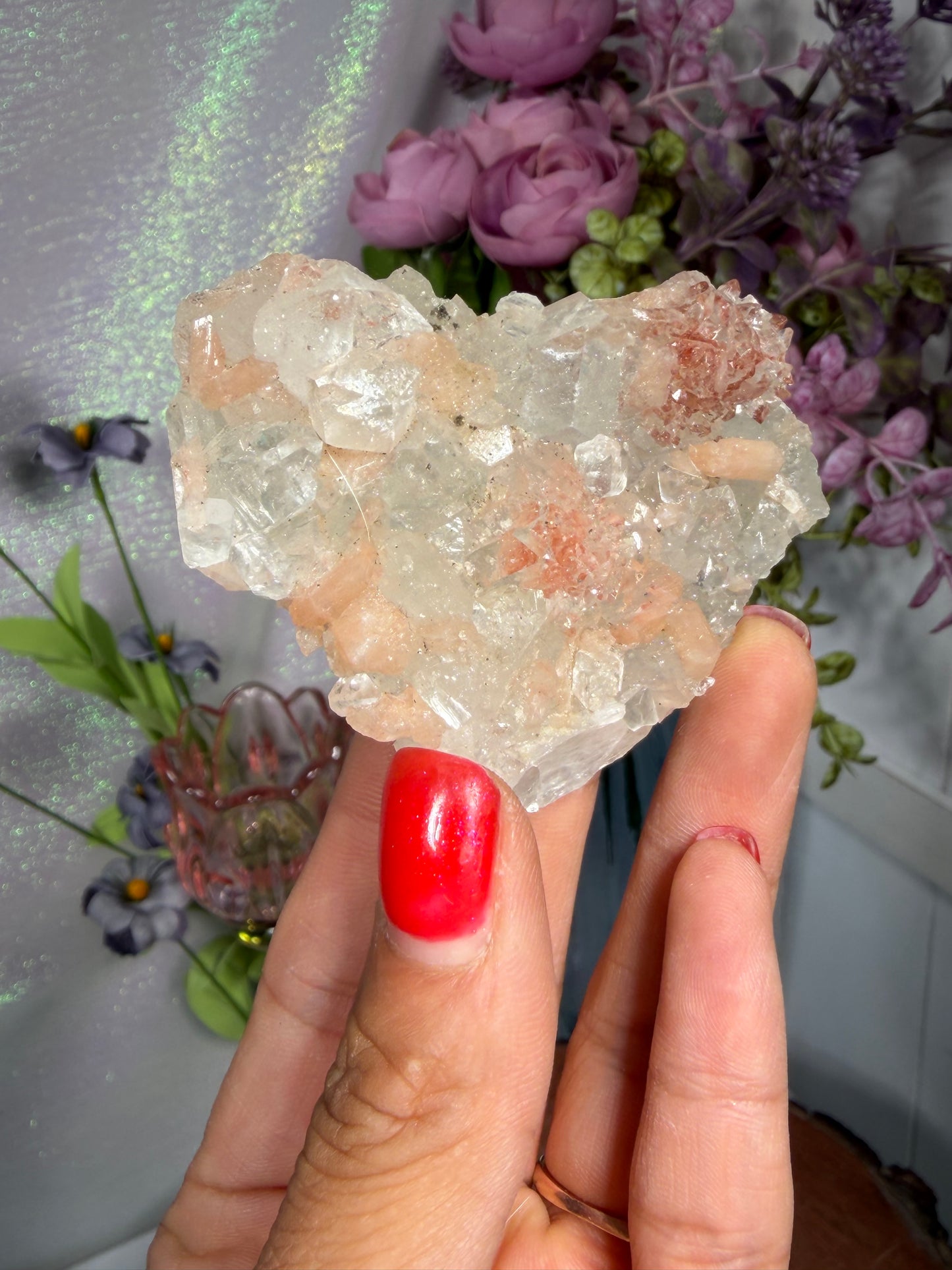 Diamond Apophyllite with hematite and stilbite "HEART"