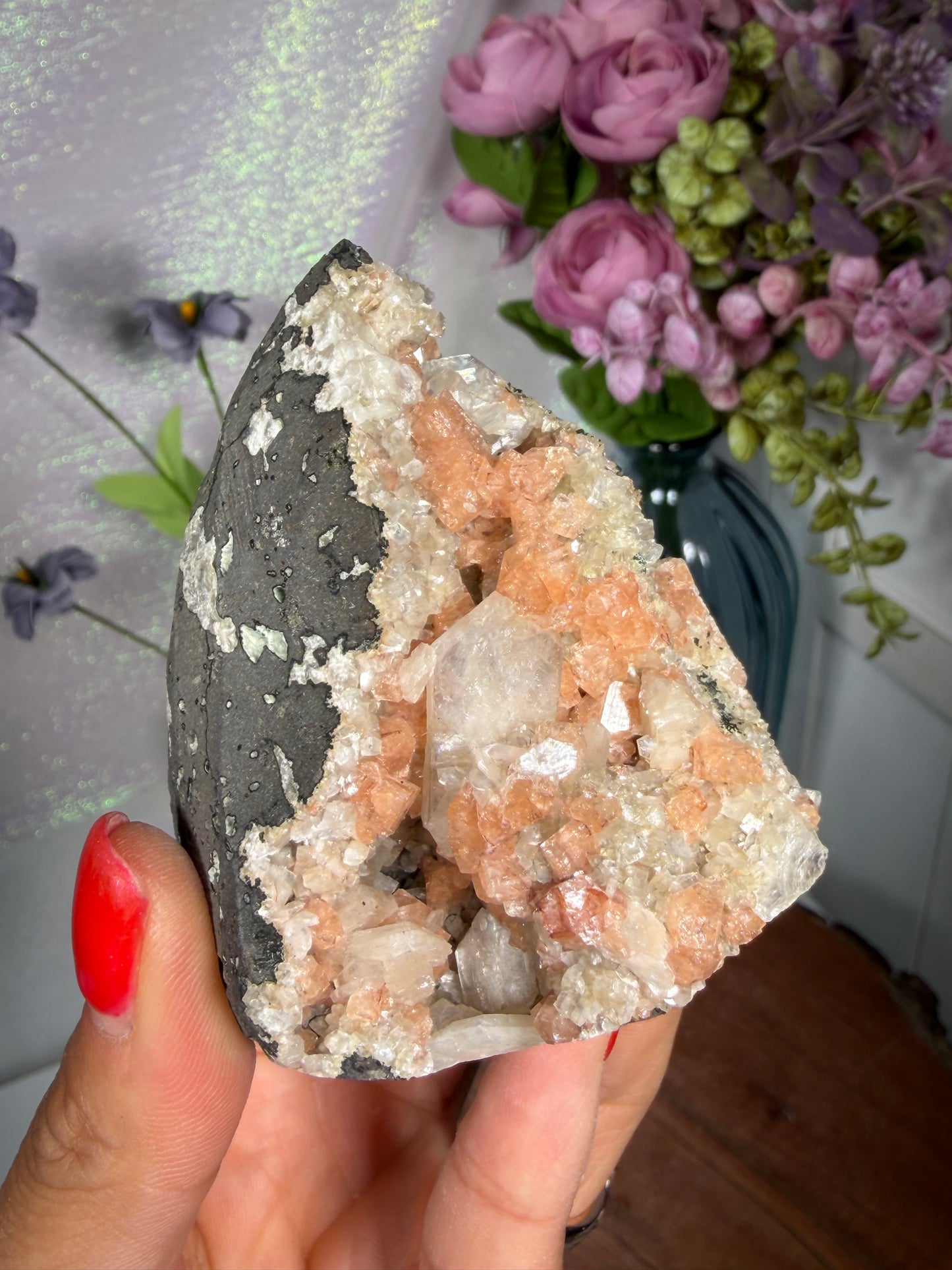 Chabazite Crystal Geode with Stilbite 84b
