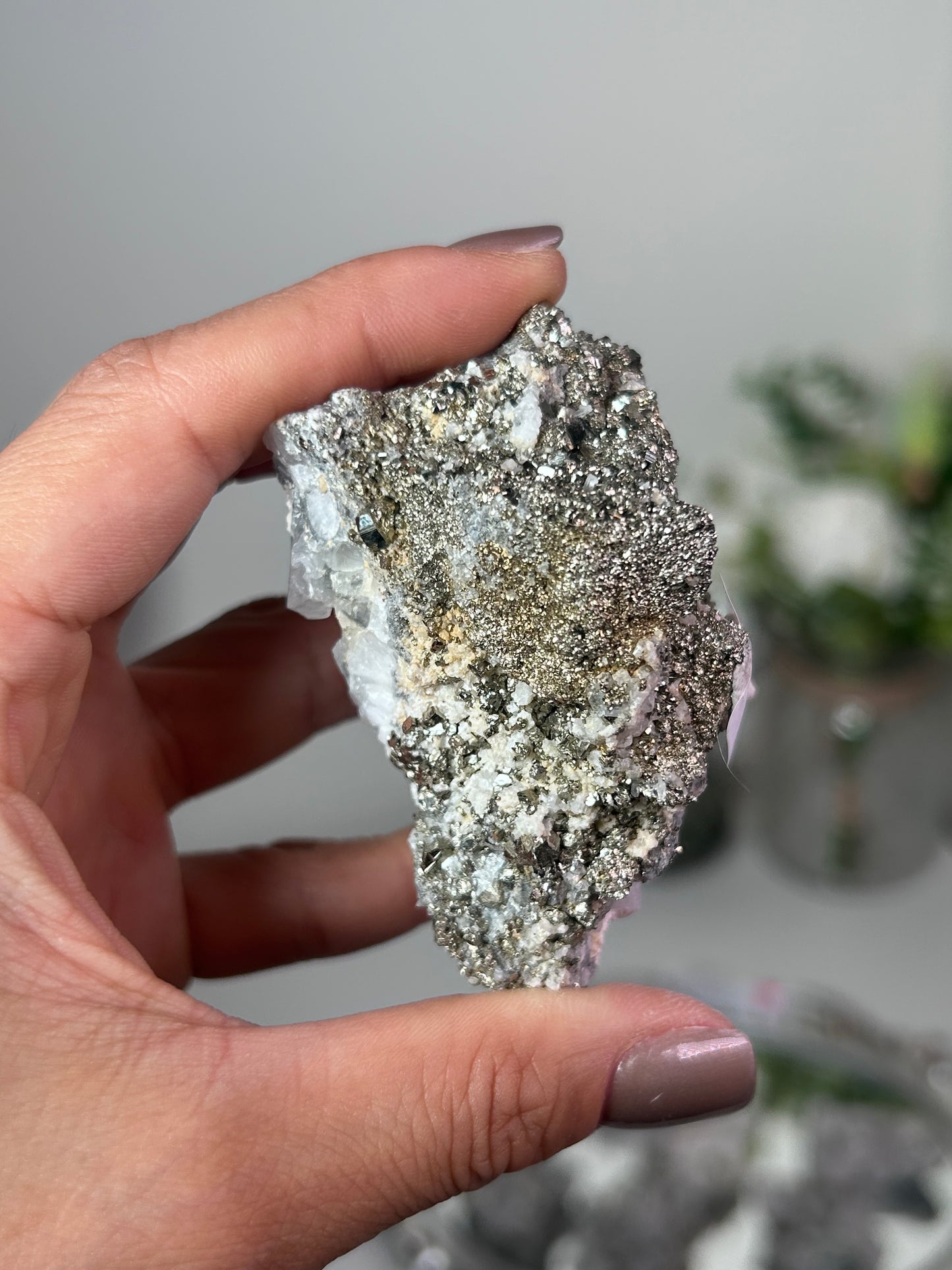 UV Reactive Calcite with Pyrite 79
