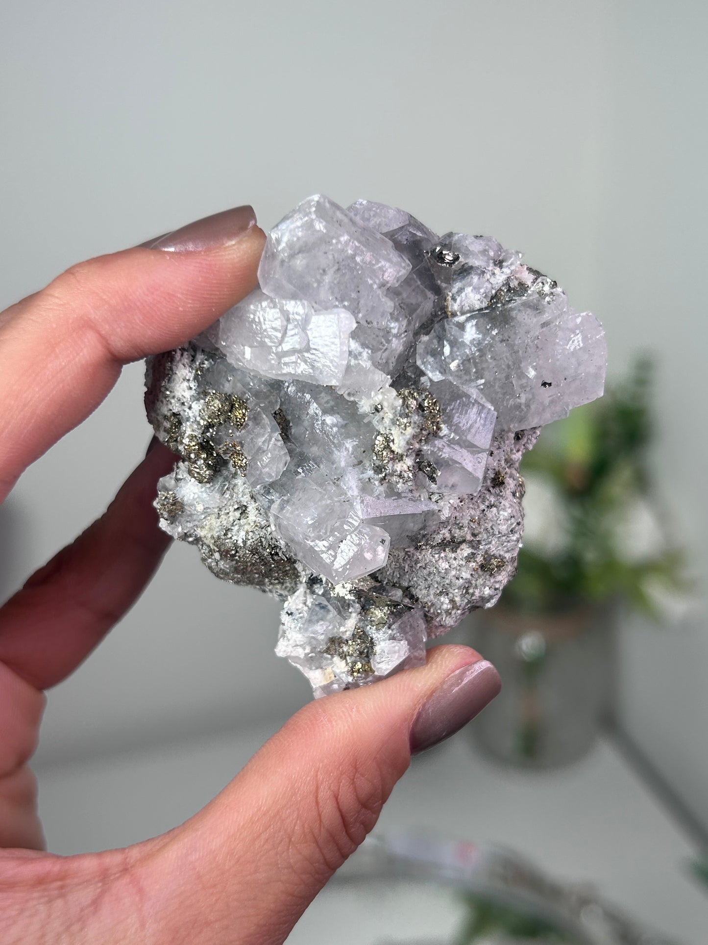 UV Reactive Calcite with Pyrite 74