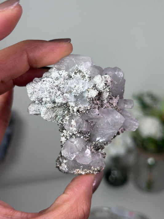 UV Reactive Calcite with Pyrite 64