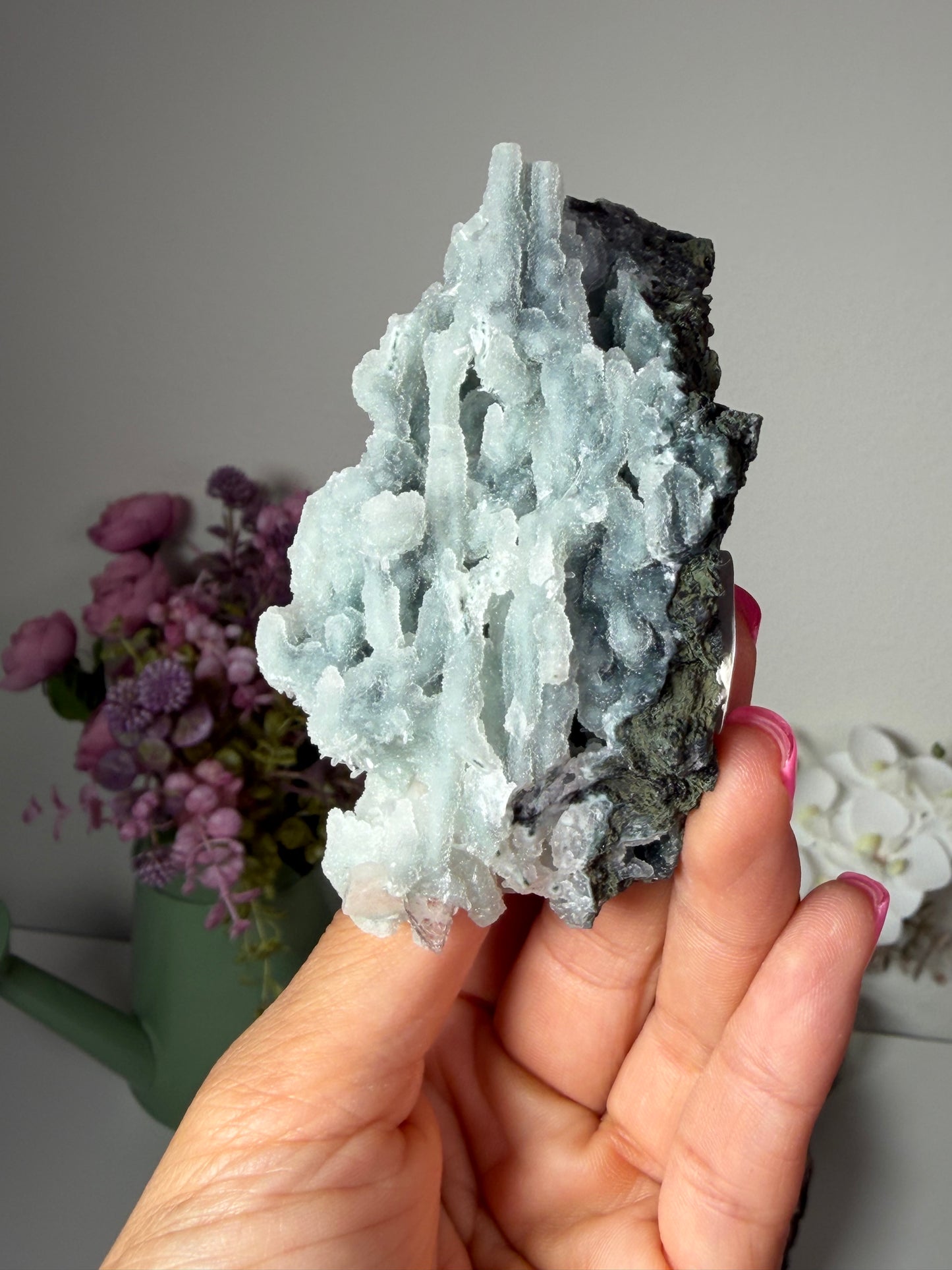 "Winter's Crown" Blue Chalcedony Stalactite with Heulandite, Stilbite, Prehnite 60b