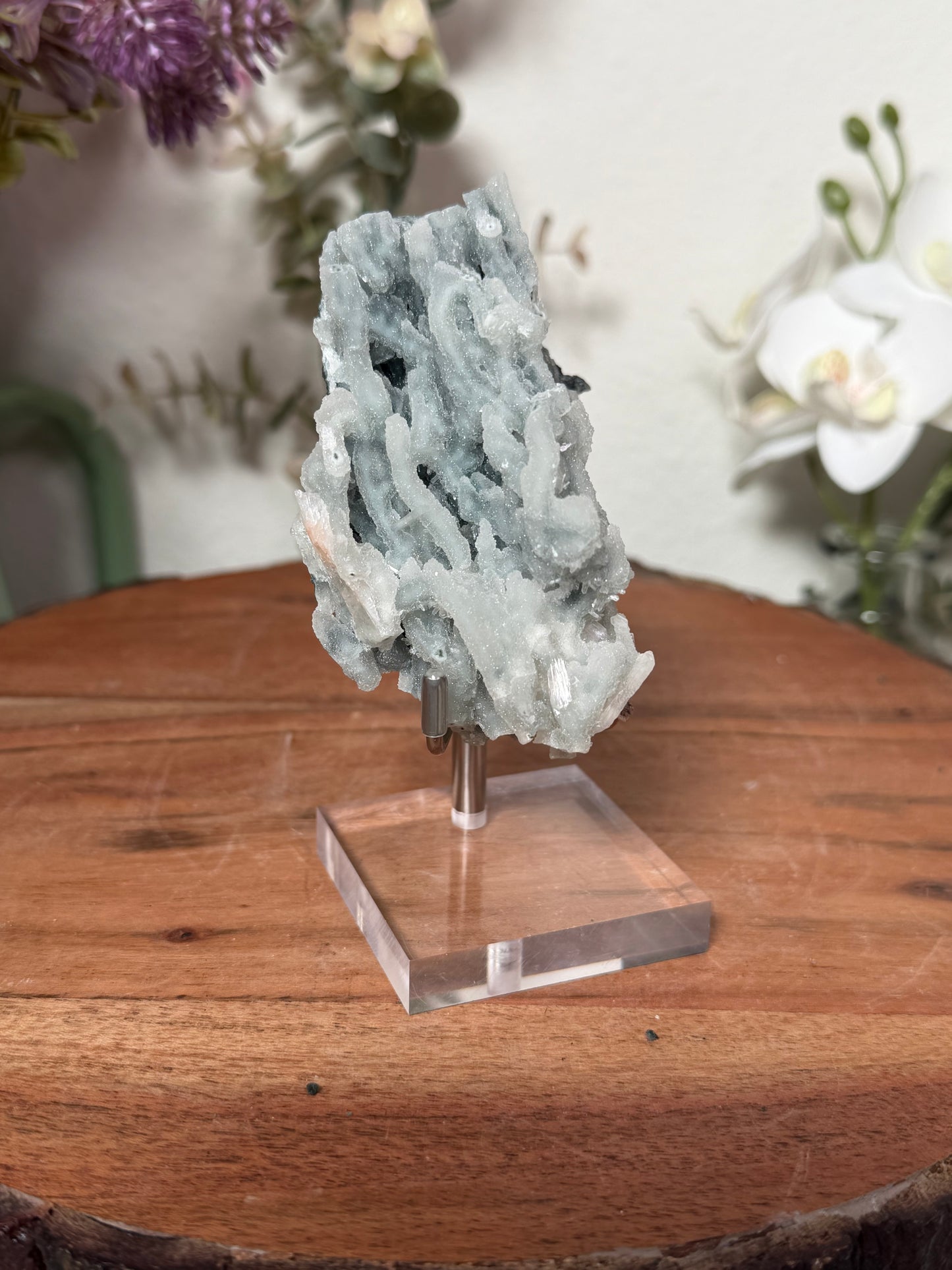 "Winter's Crown" Blue Chalcedony Stalactite with Heulandite, Stilbite, Prehnite 60b