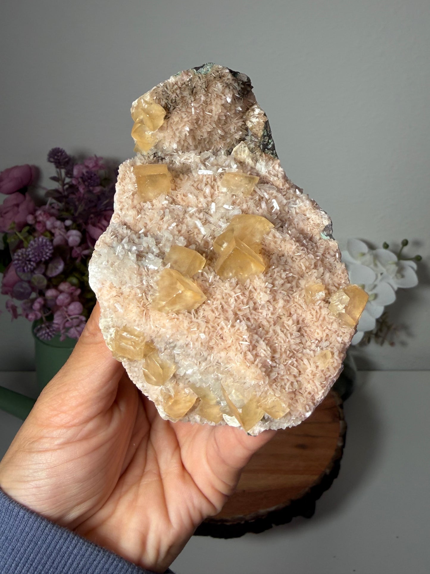 Honey Calcite on Micro Heulandite, India 82