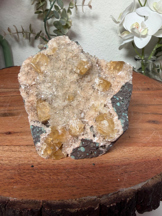 Honey Calcite on Micro Heulandite, India 48