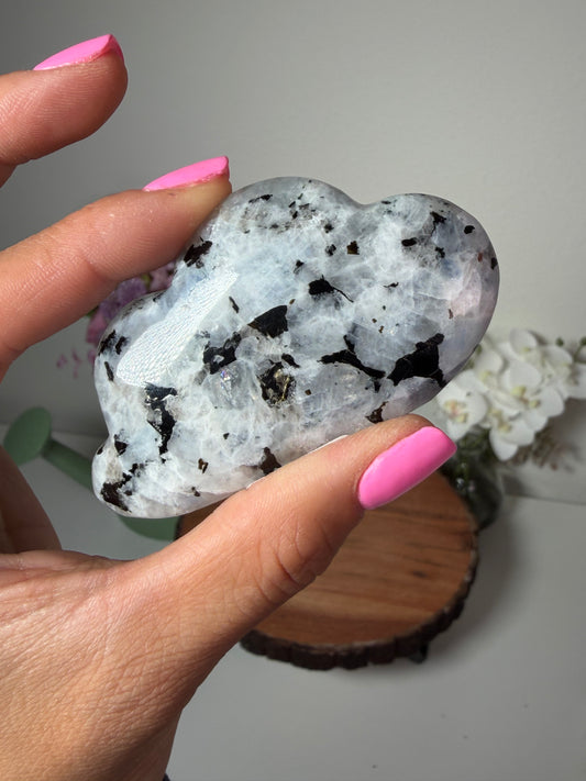 Moonstone Cloud 22b