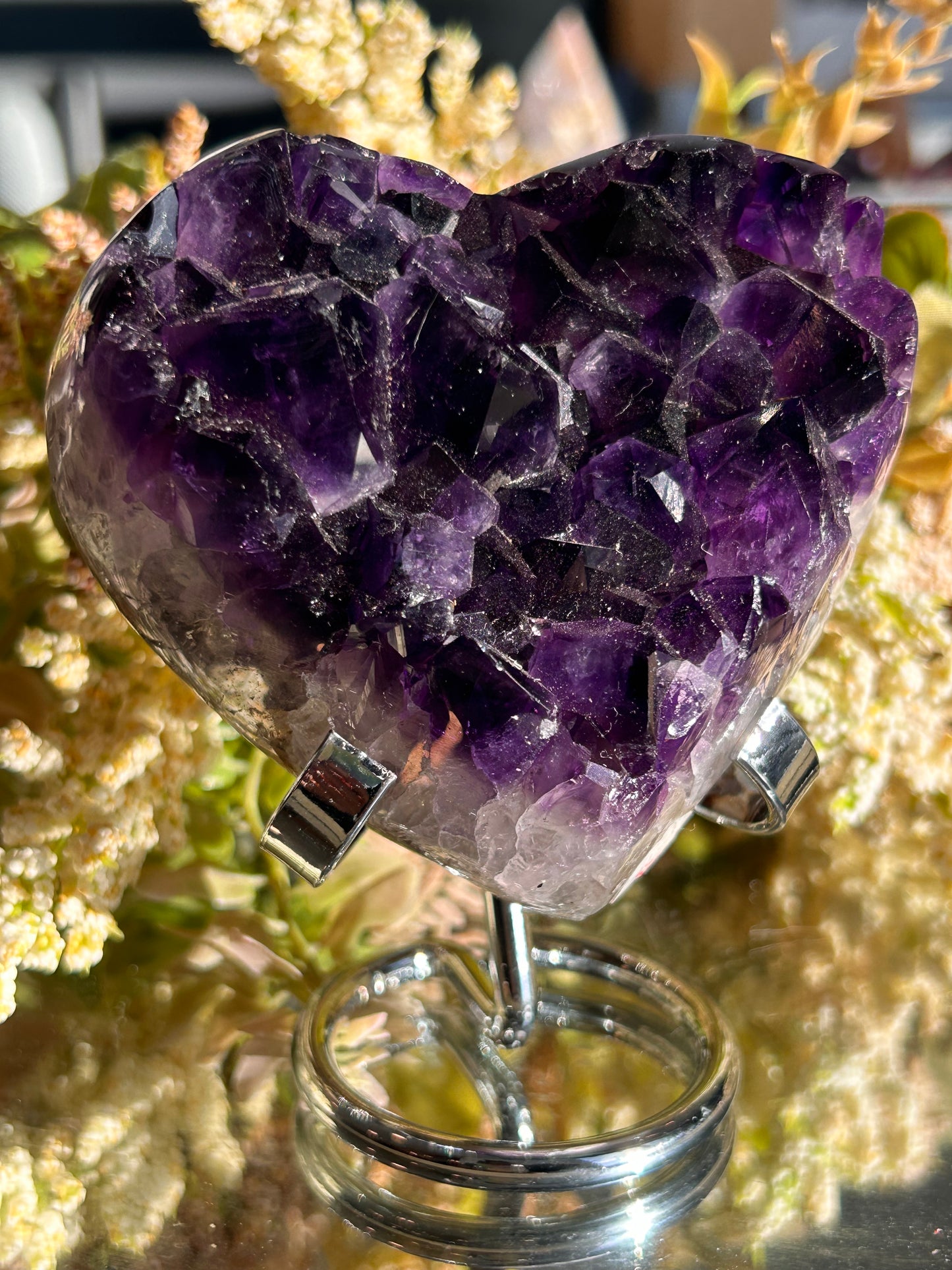 Amethyst Heart w\ stand