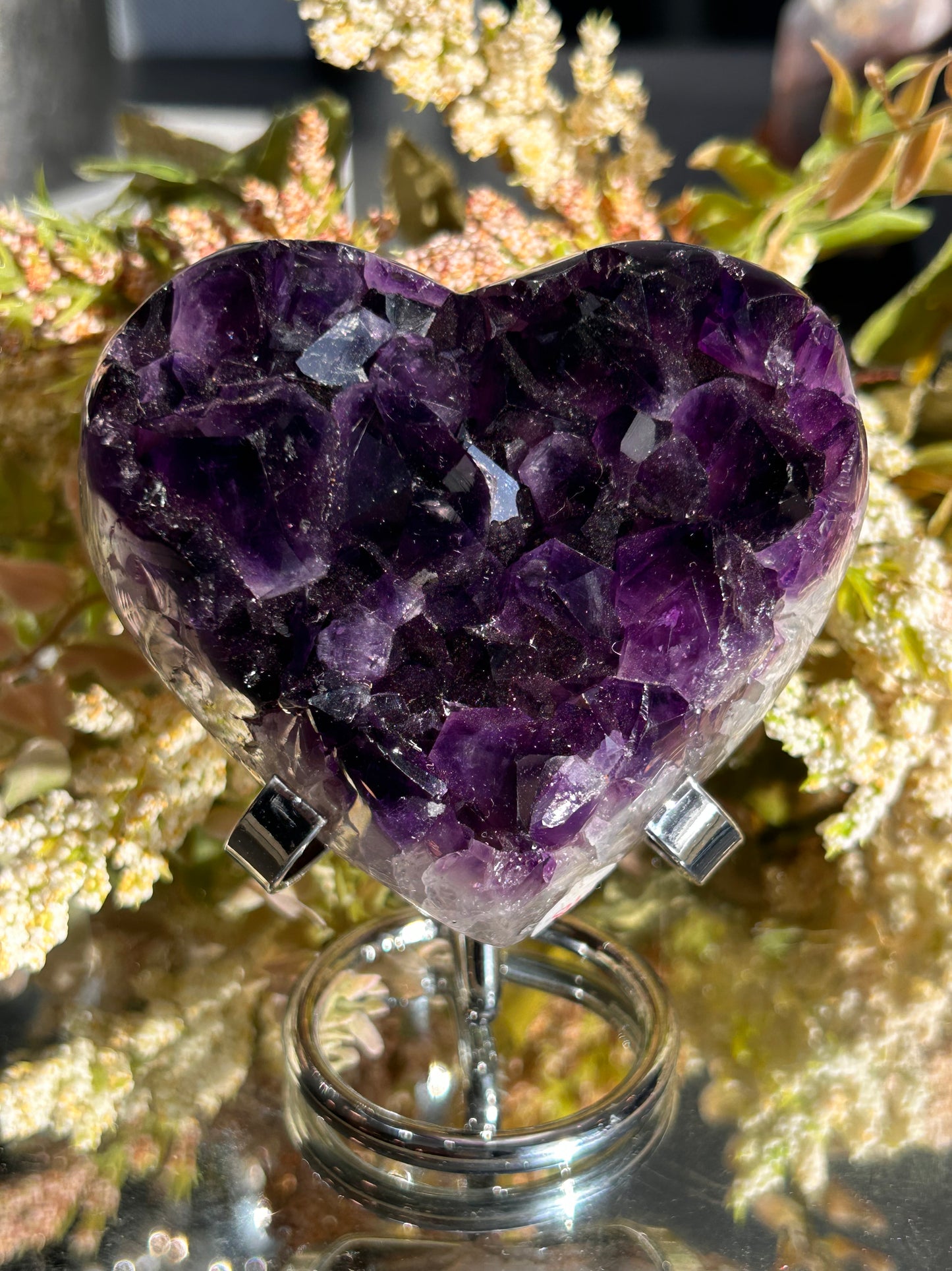 Amethyst Heart w\ stand